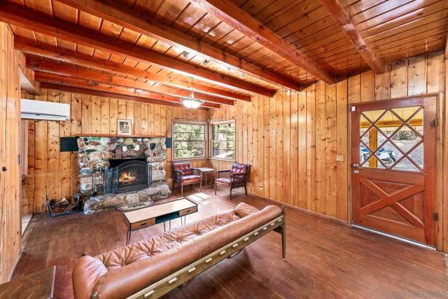 33613 Bailey Meadows Road, Palomar Mountain CA: https://media.crmls.org/mediaz/cb074d2c-9a95-44a2-a726-a116ba665aff.jpg