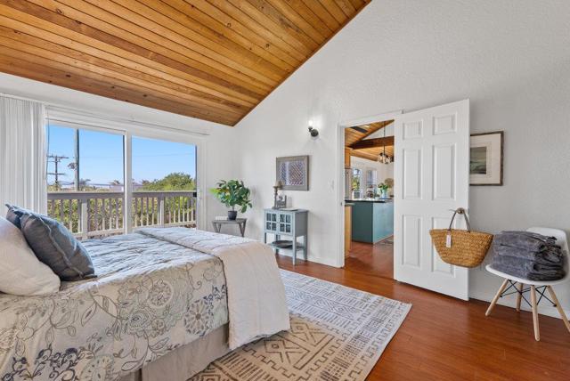 399 Sea Ridge Road, Seacliff CA: https://media.crmls.org/mediaz/cb085a24-47b7-4469-9054-922cfcd18c00.jpg