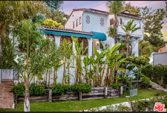7825 Hillside Avenue, Los Angeles CA: https://media.crmls.org/mediaz/cb0886f8-29f3-4900-b872-13ec81d2bba0.jpg