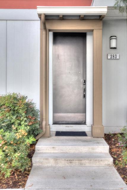 283 Baja Rose Street, Milpitas CA: https://media.crmls.org/mediaz/cb09fb9c-6a2b-4d17-aefb-0d2dac837010.jpg