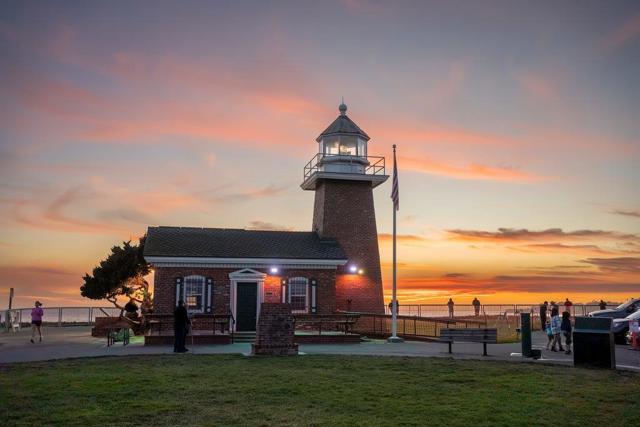 320 Errett Circle, Santa Cruz CA: https://media.crmls.org/mediaz/cb0a095e-da88-4ea0-9adf-e5ab92acbbf9.jpg