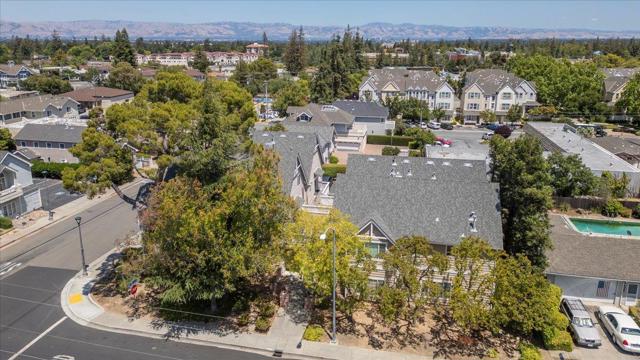 10090 Pasadena Avenue, Cupertino CA: https://media.crmls.org/mediaz/cb0a5bcf-4fc2-4173-80f8-516bd91b2799.jpg