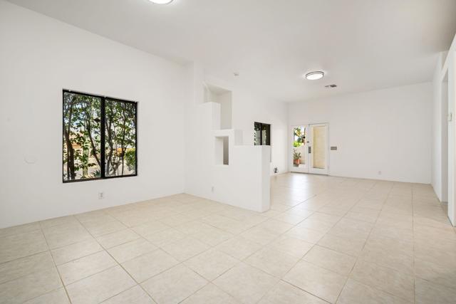 Image 15 of 59 For 51770 Eisenhower Drive