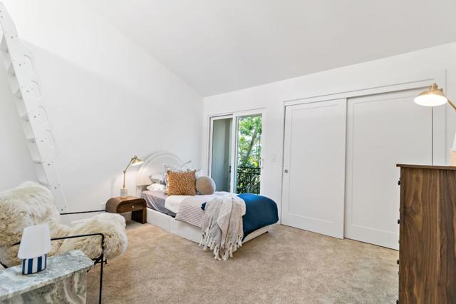 10 Bennett Road, Redwood City CA: https://media.crmls.org/mediaz/cb0bdef5-c790-4630-91ba-42427657efb2.jpg
