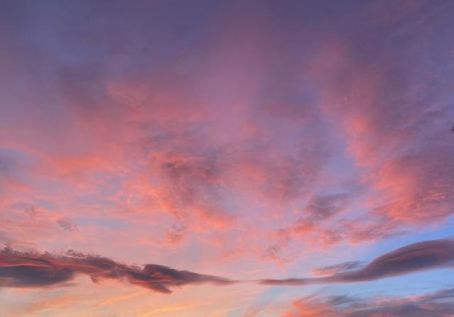 81451 Corte Pipilla, Indio CA: https://media.crmls.org/mediaz/cb0c3d2e-249d-41ae-b23f-4afc7145a2d5.jpg