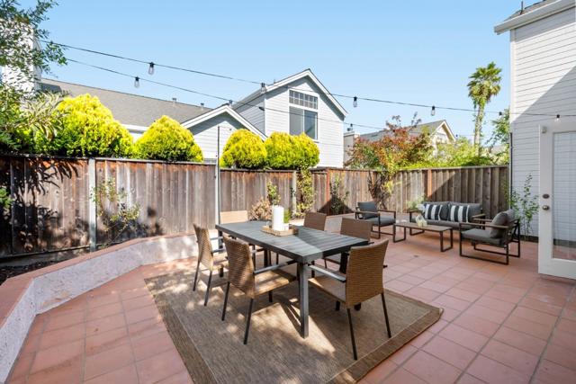 445 Mcdonnel Road, Alameda CA: https://media.crmls.org/mediaz/cb0c6db0-175b-4e36-bed3-55d79ad3322a.jpg