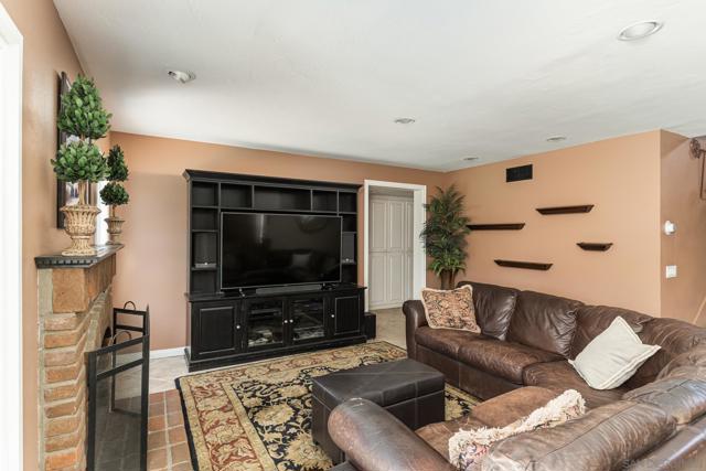 13862 DAVENPORT AVENUE, San Diego CA: https://media.crmls.org/mediaz/cb0ce521-5298-45ae-983c-cd4eee1e1820.jpg