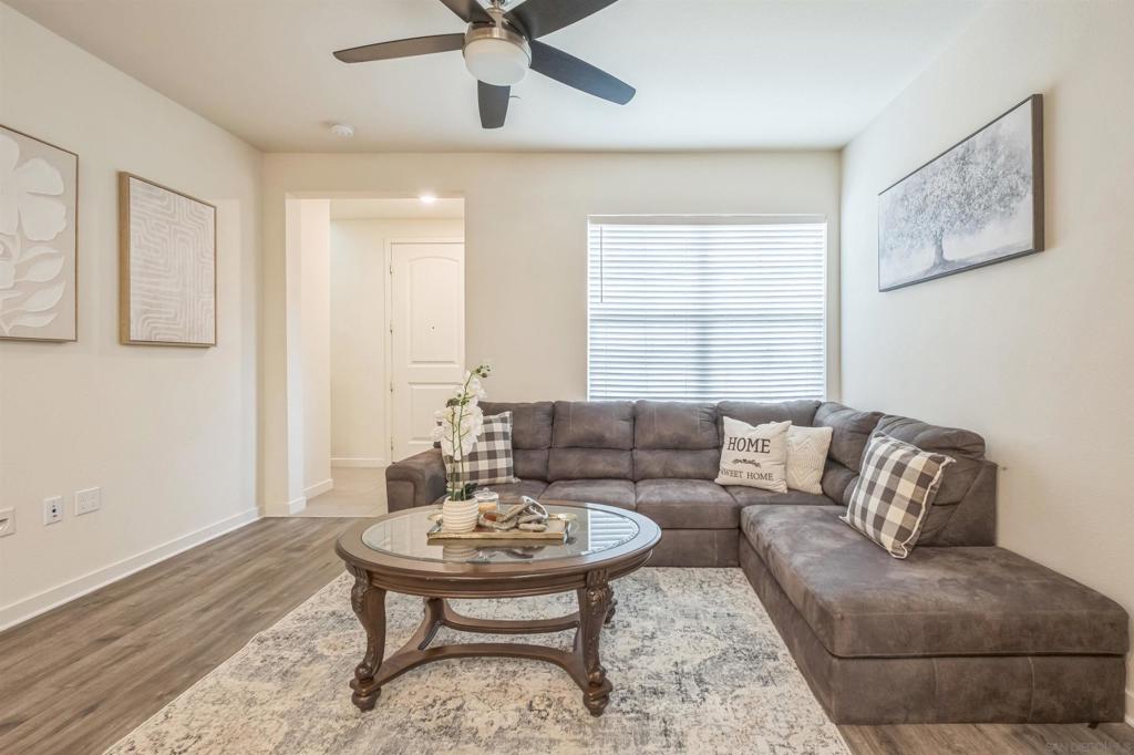 885 Blackstone - photo 5