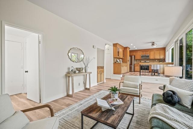 354 Port Royal Avenue, Foster City CA: https://media.crmls.org/mediaz/cb0dd3aa-29e1-41ea-9aa6-993c046b5679.jpg