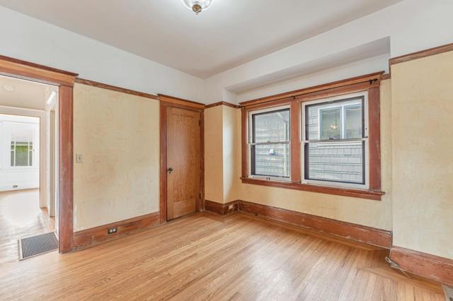 5150 Coronado Avenue, Oakland CA: https://media.crmls.org/mediaz/cb0f4dd9-22e7-4371-a434-abdbe4307ce0.jpg