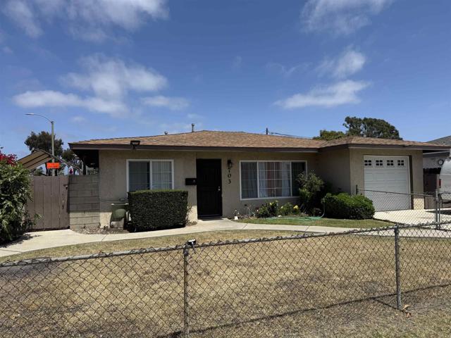 704 J Street, Chula Vista CA: https://media.crmls.org/mediaz/cb0f5df1-5633-4678-8096-240acc98ab44.jpg