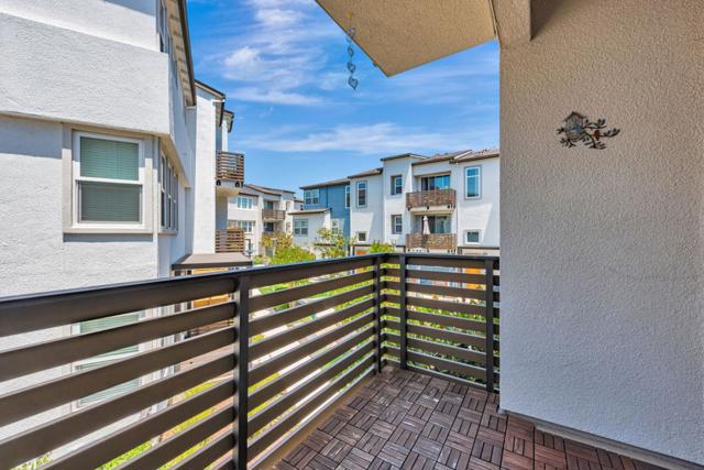 211 Spire, Fremont CA: https://media.crmls.org/mediaz/cb0f7586-9c79-4263-8a19-e9193c00b324.jpg