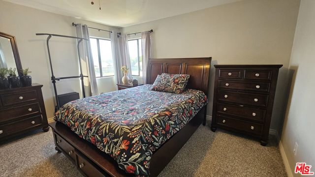 7024 Laurel Place, Highland CA: https://media.crmls.org/mediaz/cb101b77-29d1-4245-9929-077a72caadc4.jpg
