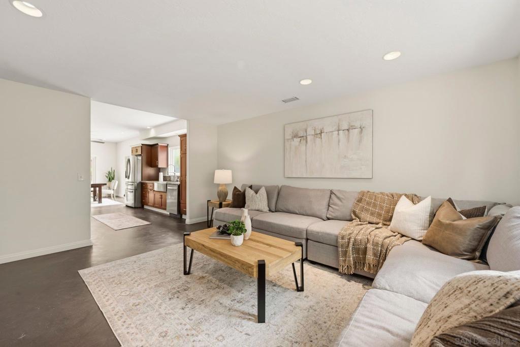 981 Robin Ct. - photo 18
