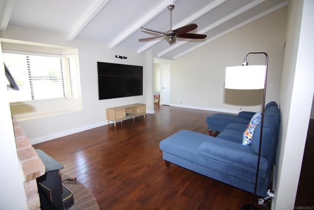 16328 Bassett Court, Ramona CA: https://media.crmls.org/mediaz/cb130578-74bc-4e91-b877-5b2502cffd67.jpg
