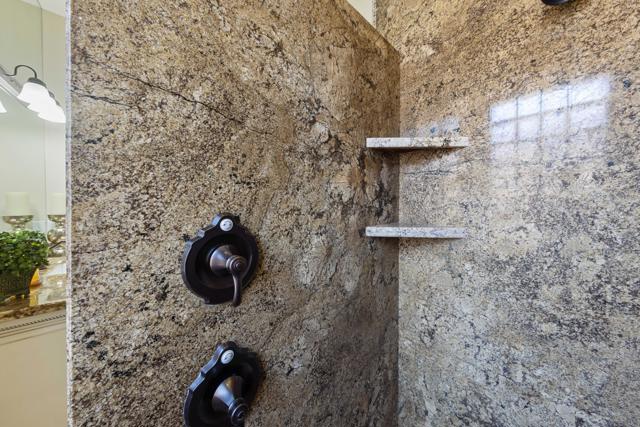 81438 Avenida Altamira, Indio CA: https://media.crmls.org/mediaz/cb136bd3-38cd-4fcb-abec-8a0387651632.jpg