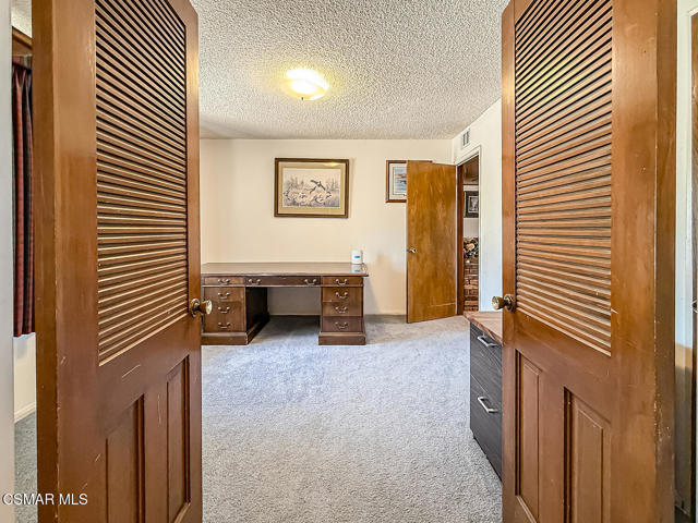 136 Erten Street, Thousand Oaks CA: https://media.crmls.org/mediaz/cb1391df-da8b-4efc-beee-f7b1b991f19c.jpg