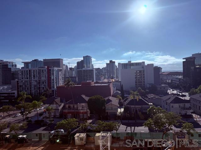 1514 7Th Ave, San Diego CA: https://media.crmls.org/mediaz/cb140e66-7c2c-4059-bd57-3b27b093fb24.jpg