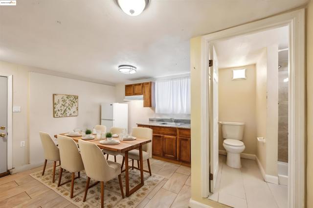 1820 International Blvd, Oakland CA: https://media.crmls.org/mediaz/cb14b29c-41cc-47a2-ac7c-7d2171457106.jpg