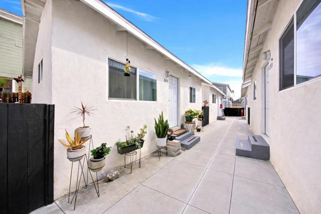 Detail Gallery Image 11 of 43 For 2411 21 L St, San Diego,  CA 92102 - – Beds | – Baths