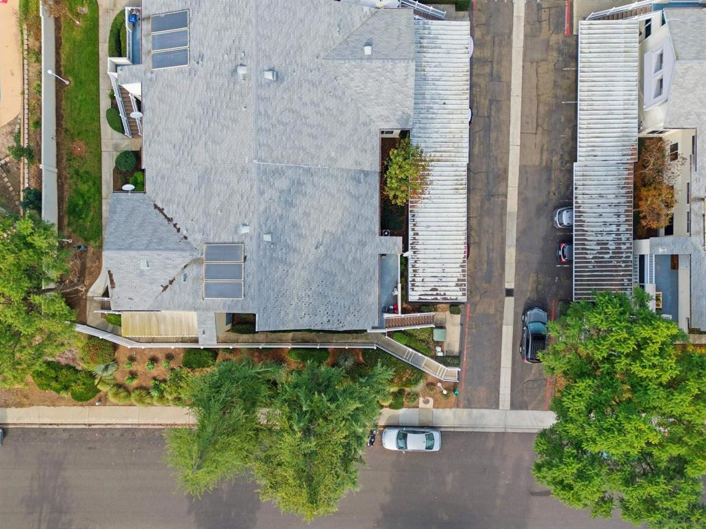 https://media.crmls.org/mediaz/cb158534-61b2-4a09-b2ac-8b848d35ffa6.jpg?preset=X-Large
