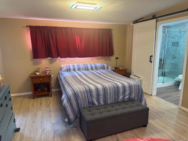 12710 Montauk St, Poway CA: https://media.crmls.org/mediaz/cb17df50-1b37-4173-9a39-481466817ff7.jpg