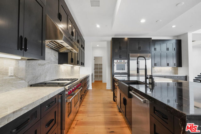11740 Abbey Lane, Porter Ranch CA: https://media.crmls.org/mediaz/cb195832-452a-486b-a342-c779d6239772.jpg