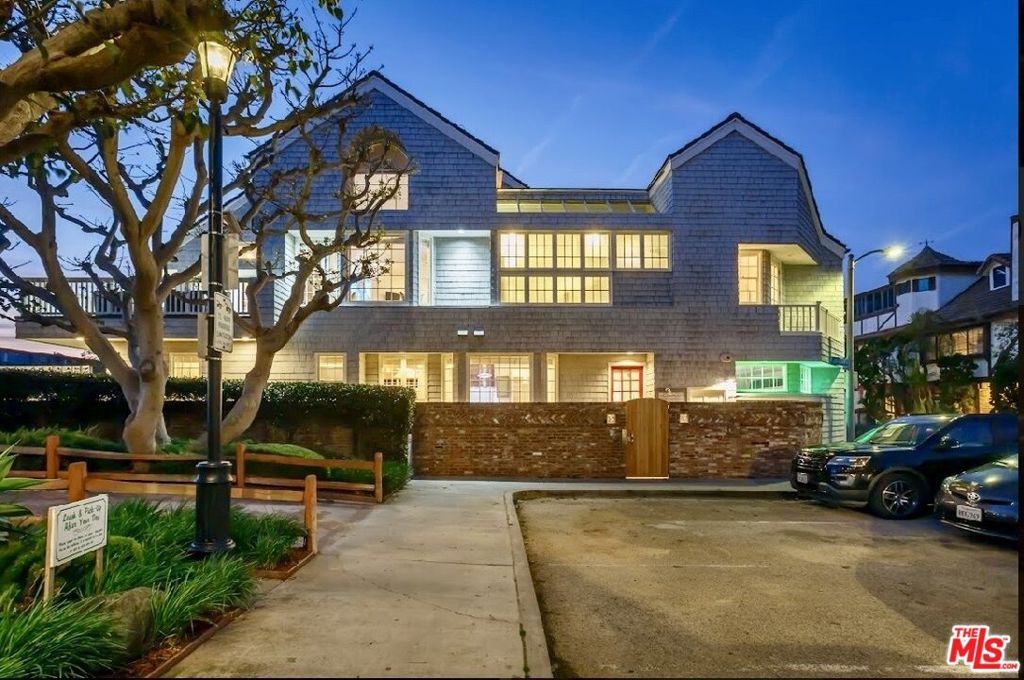 4219 Roma Court — Cape Cod