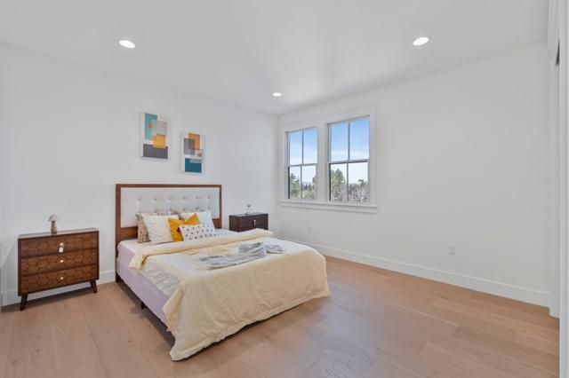 Image 26 of 65 For 8014 Kingbird Ct