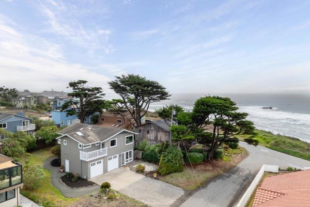 20 Madrone Avenue, Moss Beach CA: https://media.crmls.org/mediaz/cb1ae47d-259e-429c-8777-c2ea013d5a06.jpg