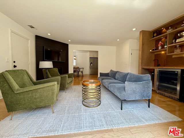 2008 Belmont Lane, Redondo Beach CA: https://media.crmls.org/mediaz/cb1b2f7d-facd-49c2-95ac-dc600fc32fc4.jpg