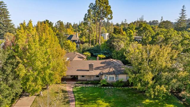 1735 Crockett Lane, Hillsborough CA: https://media.crmls.org/mediaz/cb1b4474-0b3c-40fb-aaf8-a1c0bcbc1a39.jpg