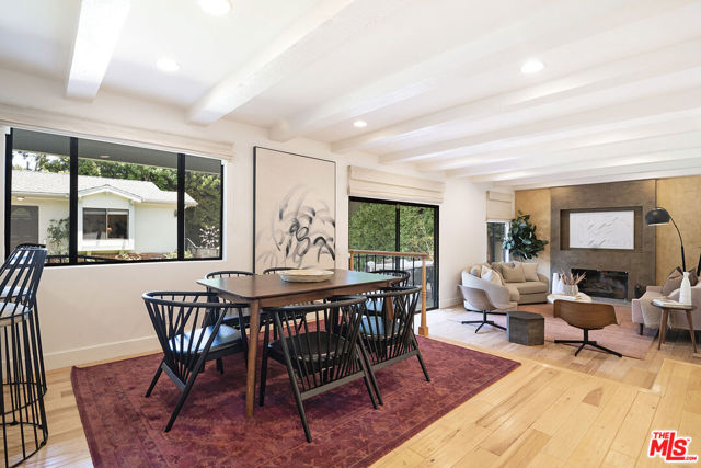 745 25th Street, Santa Monica CA: https://media.crmls.org/mediaz/cb1b882c-e433-4061-8547-58cf52bf54ac.jpg
