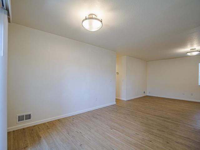 466 Cloudview Drive, Watsonville CA: https://media.crmls.org/mediaz/cb1ccc29-00f0-4b69-be53-f05548c38978.jpg