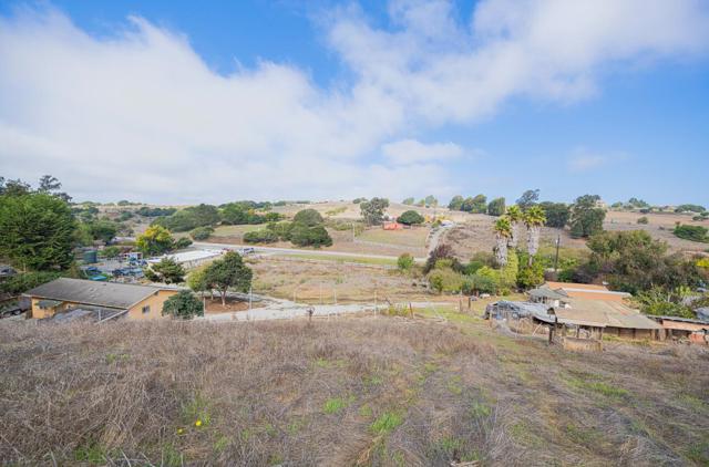 15108 Castroville Boulevard, Castroville CA: https://media.crmls.org/mediaz/cb1cf90d-0536-4e2f-ba9d-de896e8afda4.jpg