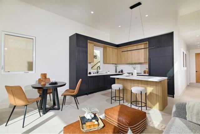 Detail Gallery Image 4 of 29 For 3901 Haines, San Diego,  CA 92109 - – Beds | – Baths