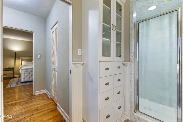 5321 Alta Canyada Road, La Canada Flintridge CA: https://media.crmls.org/mediaz/cb1f59b7-68e4-4dd1-9556-d65dc555e2d5.jpg