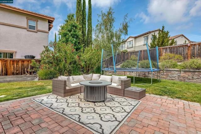 1489 Menton St, Danville CA: https://media.crmls.org/mediaz/cb1f90a6-7b82-48fc-a96f-ba2d202d2d6d.jpg