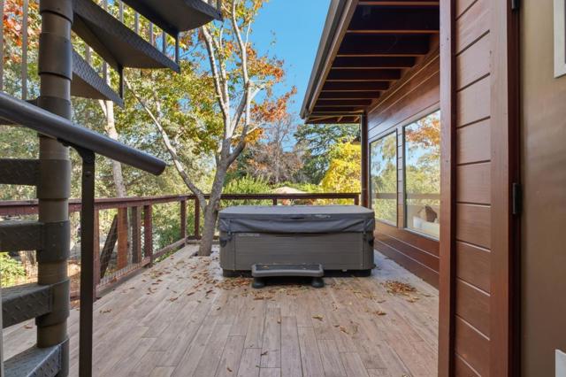 711 W California Way, Redwood City CA: https://media.crmls.org/mediaz/cb207f92-a5a2-4e29-a97f-c6954dcea57c.jpg