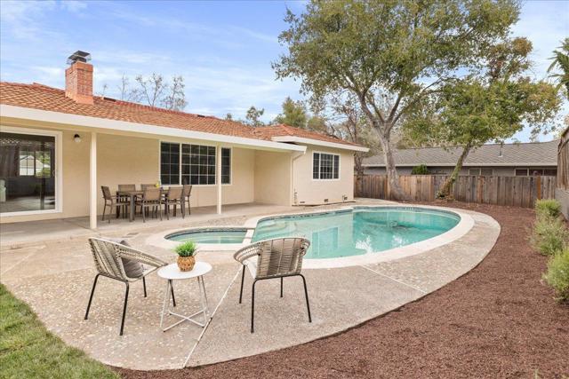 14000 Jerries Drive, Saratoga CA: https://media.crmls.org/mediaz/cb21e02c-5e0e-4a38-abf6-97cff2cec064.jpg