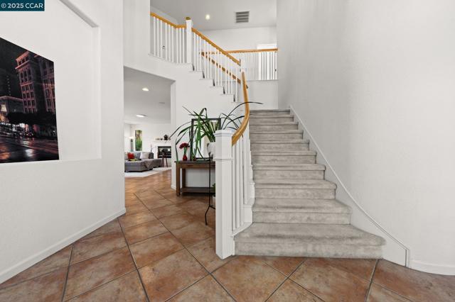 Image 11 of 60 For 868 Deer Spring Cir