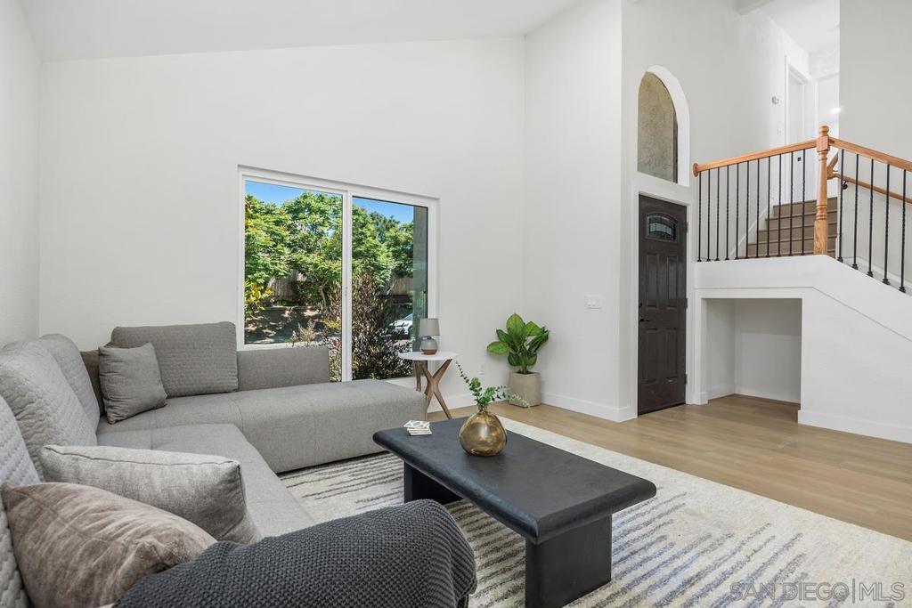 MLS #250034280SD img 7