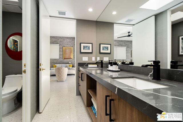 30 Mayfair Drive, Rancho Mirage CA: https://media.crmls.org/mediaz/cb231c00-4b4d-4039-b508-a1c0869c9464.jpg