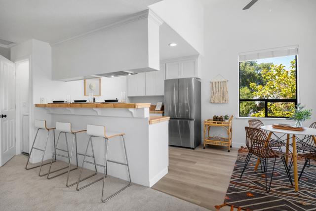 3900 Alameda Avenue, Capitola CA: https://media.crmls.org/mediaz/cb2419f7-6334-4305-9b43-54b1558baf97.jpg