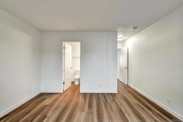 MLS #250039354SD image #17