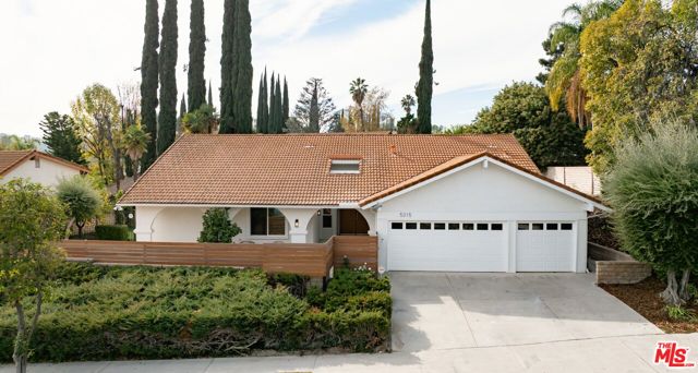 5315 Overing Drive photo 2