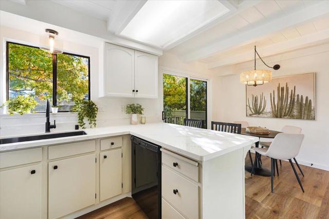 3003 Corte Cabrillo, Aptos CA: https://media.crmls.org/mediaz/cb2475ad-1885-4679-86c8-c30ffb483a42.jpg