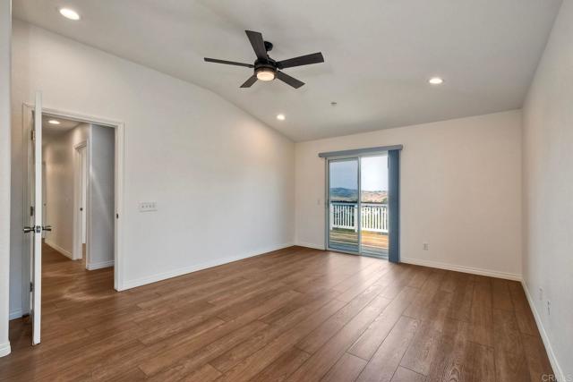 5478 Alexandrine Court, Oceanside CA: https://media.crmls.org/mediaz/cb24af68-1fac-4fbd-9d26-49e21b3ccd48.jpg