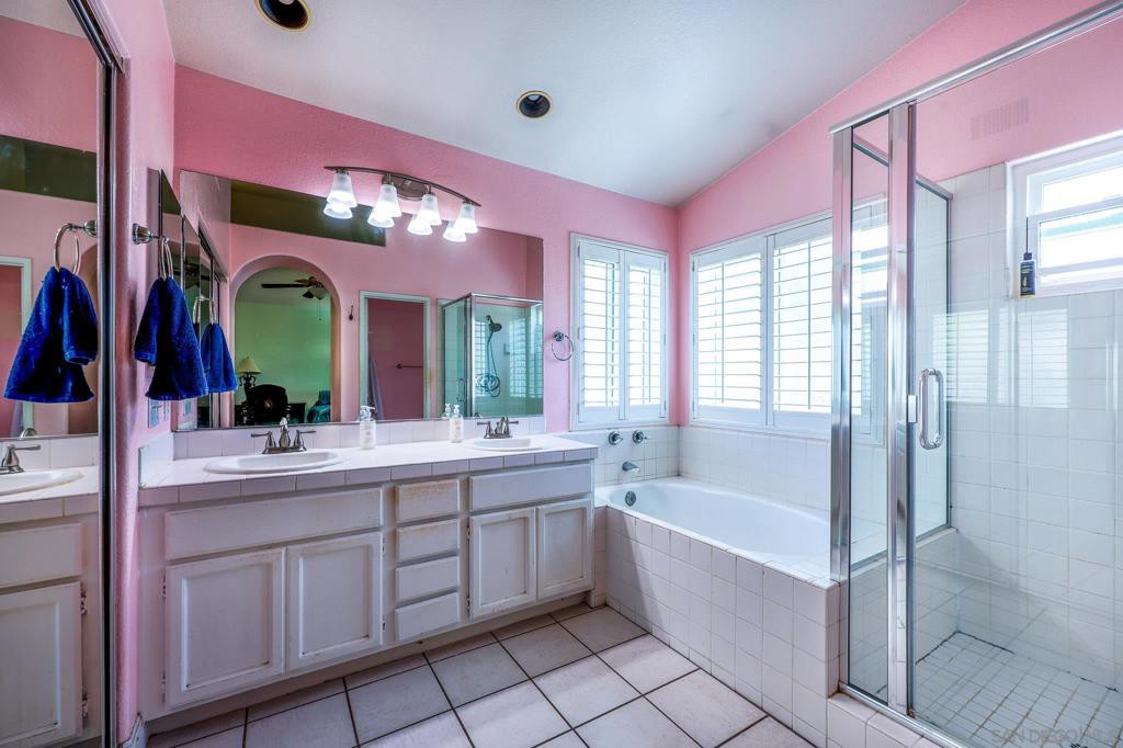 1228 Calle Ultimo - photo 15