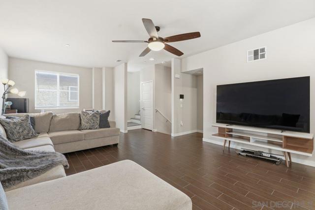 4543 Rainier Ave, San Diego CA: https://media.crmls.org/mediaz/cb251219-cca7-4c85-b4d8-7f48a2f65fb7.jpg